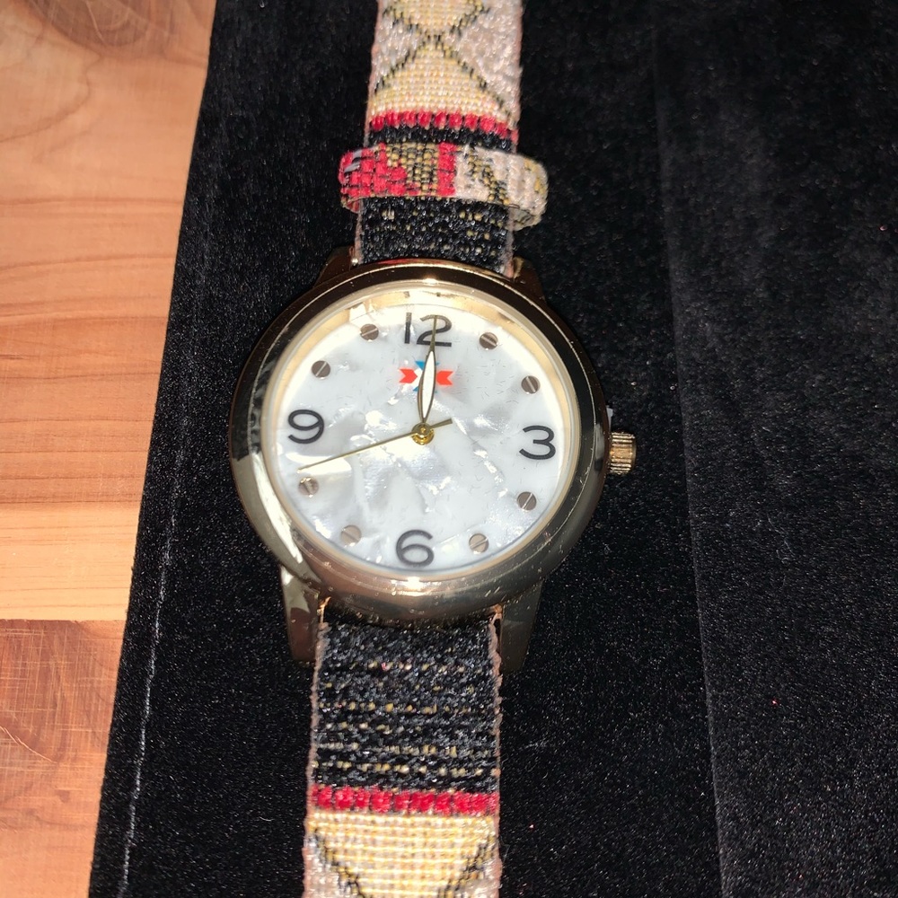 NWOT Canyon Sky southwestern watch